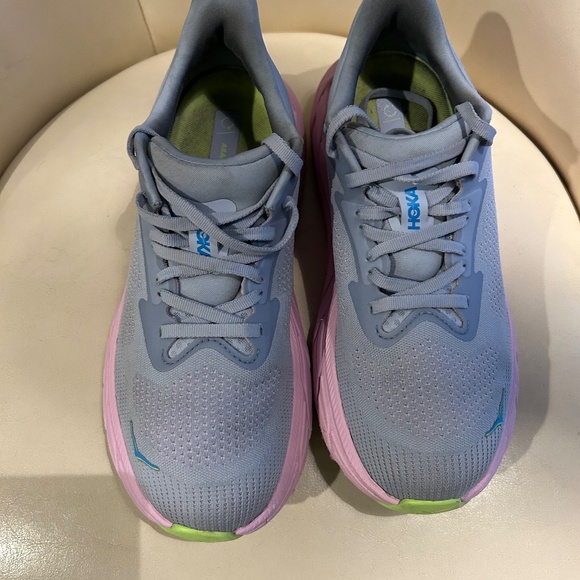 HOKA HOKA HOKA! - Picture 3 of 4